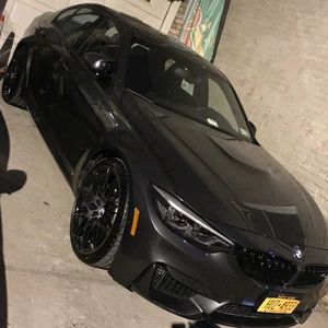 Meet your Posher, Plinio